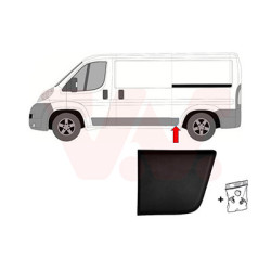 Moulure aile arrière gauche empattement moyen  3450mm devant l essieu noir