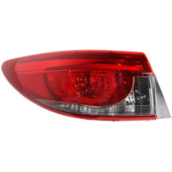 Verre extérieur feu arrière gauche 15  led 4-portes