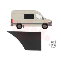 Moulure droite latéral partie arrière devant l essieu empattement court