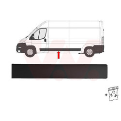 Moulure laterale gauche aussi pour véhicules avec porte latérale empattement court  2950mm noir