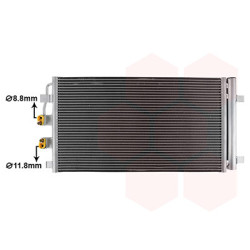 Condenseur avec bouteille