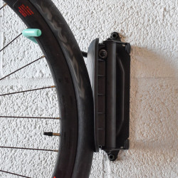 Soporte de bicicleta vertical de pared giratorio