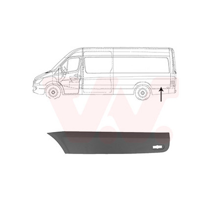 Moulure gauche latéral derrière l essieu  trou pour lampe empattement long  4325mm