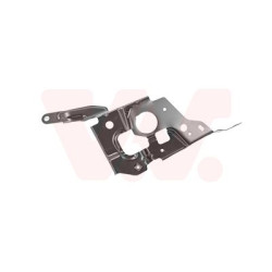 Fixation aile avant droit