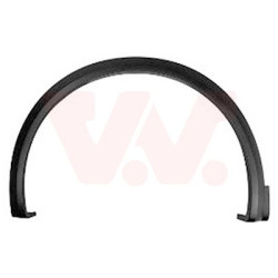 Moulure arc de roue avant gauche