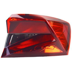 Feu arrière droit sans partie éléctrique partie extérieure